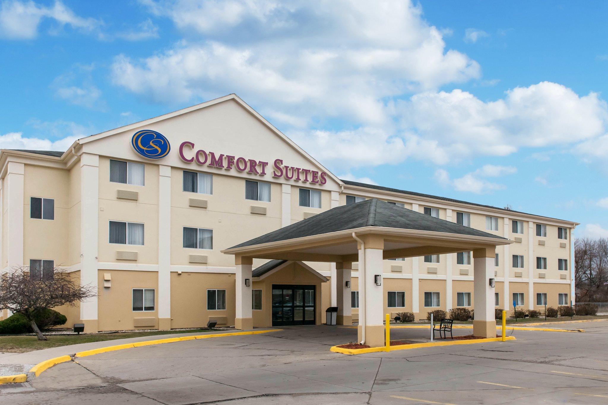 Comfort Suites Terre Haute University Area Exterior photo